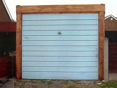 garage door repairs Wigan